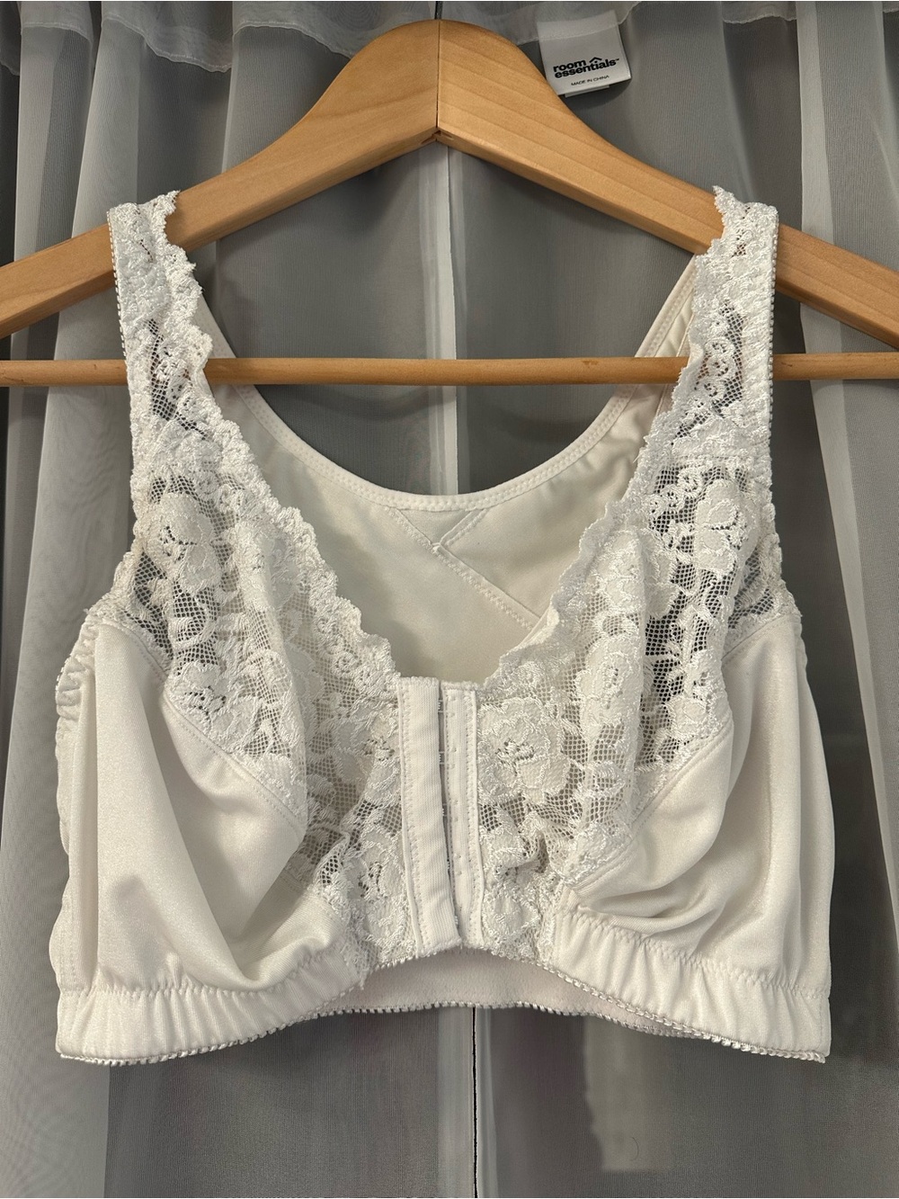 Vtg Lace Trim Soft Support White Bralette